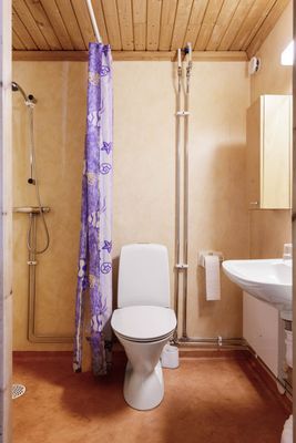 Rum 22 – underbart stugrum vid vattnet - Bild 4