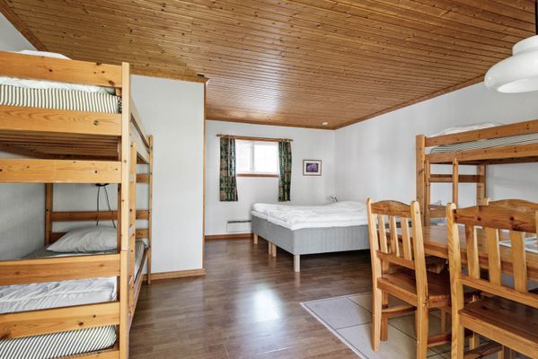 Rum 22 – underbart stugrum vid vattnet - Bild 3