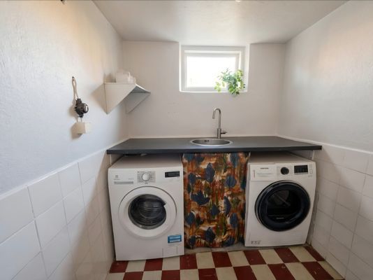 Villa vid vattnet med egen brygga & stor terrass - Bild 21
