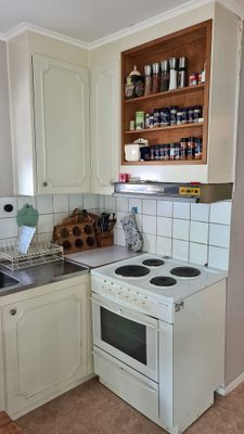 Fullt utrustat litet kök