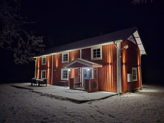 Hel gård från 1790 vid sjö – 2 hus – avskilt läge - Bild 29