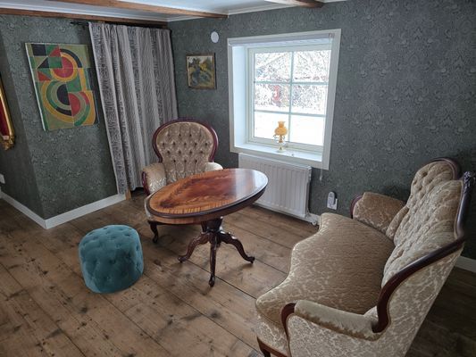 Hel gård från 1790 vid sjö – 2 hus – avskilt läge - Bild 26