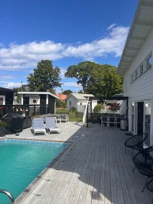 Modernt fritidshus med pool, centralt Köpingsvik. - Bild 3