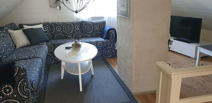 Stuga med havsutsikt i Kovik - Bild 12