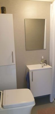 Stuga med havsutsikt i Kovik - Bild 9