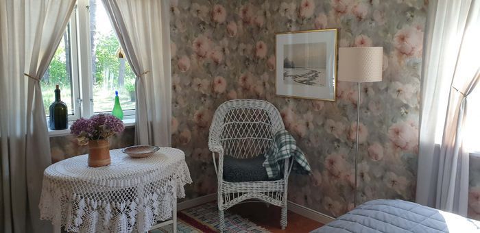 Stuga med havsutsikt i Kovik - Bild 6