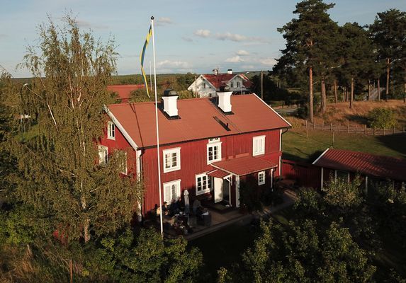 Charmigt hus med anor sent 1700-tal - Bild 2