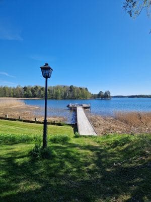 Liten mysig stuga vid Vättern - Bild 9