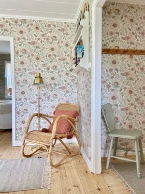 Drömstuga med sjöutsikt och egen badplats i skogen - Bild 10