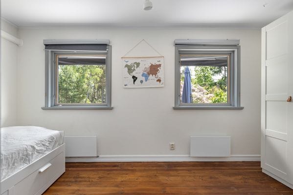 Nyrenoverat hus, egen brygga, sjöutsikt - Dalarö - Bild 42