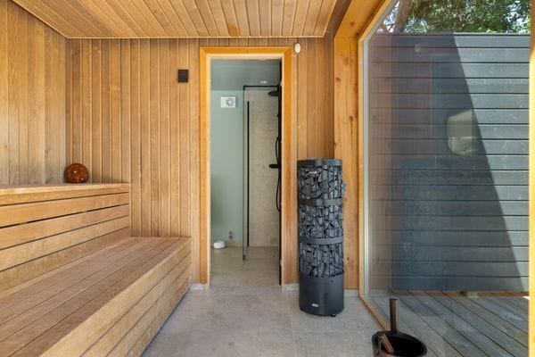 Nyrenoverat hus, egen brygga, sjöutsikt - Dalarö - Bild 48