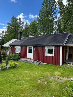 Stuga i klippen
