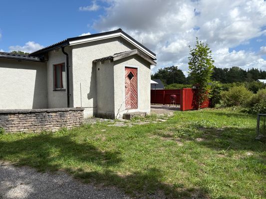 Mysigt gårdshus på landet men nära Visby - Bild 12