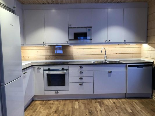 VILLA SKALSVALLEN, Skalets torg, inomhusbordtennis - Bild 34