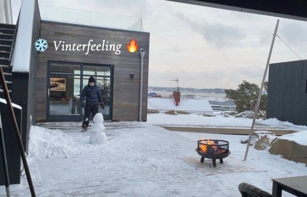 Villa centralt med naturpool, spabad och takterass