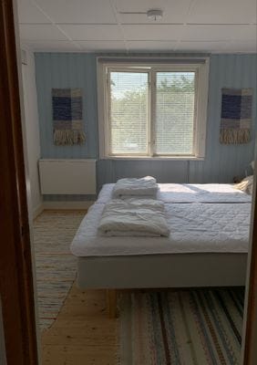 Ett av sovrummen på ovanvåningen.
