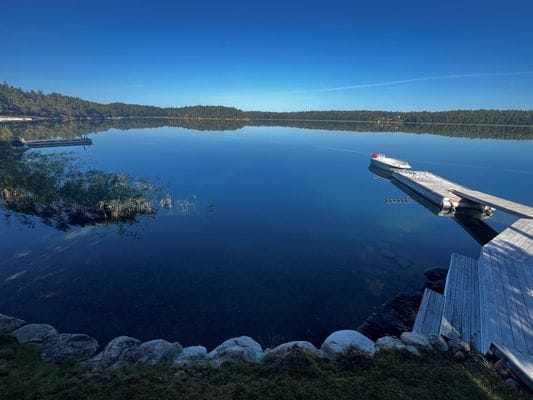 Våmfjärden Värmdö. Sjötomt, brygga, avskilt läge - Bild 2