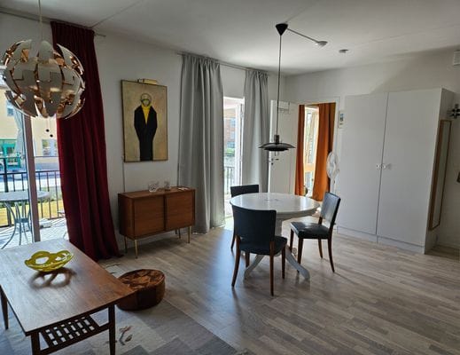 Mysig tvåa centralt vid murens Söderport - Bild 5