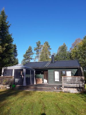Charmig och modern stuga nära hav och natur - Bild 2