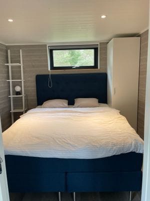 Modern stuga nära havet på lugnt läge. - Bild 12