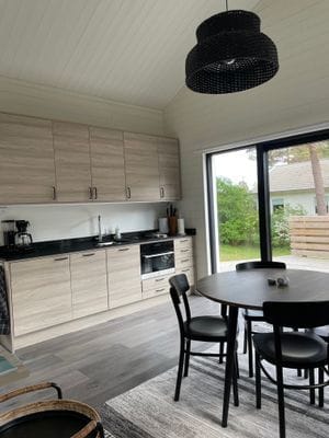 Modern stuga nära havet på lugnt läge. - Bild 5