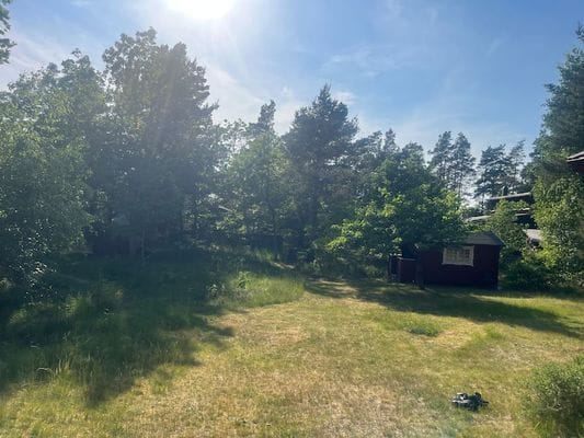 Charmigt sommarhus i Stora Rör – stor naturtomt - Bild 14