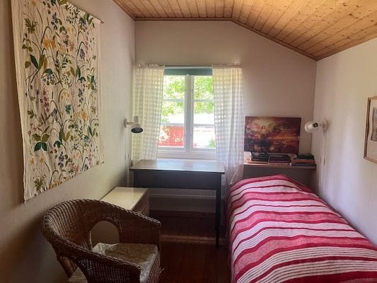 Charmigt sommarhus i Stora Rör – stor naturtomt - Bild 13