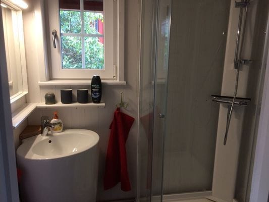 Hus Kilstrand vid sjökanten av Sävensjön - Bild 27
