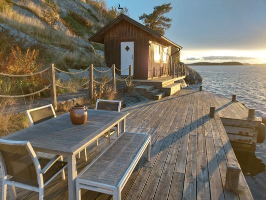 Dalarös bästa sjötomt - med 2 sovrum och 2 badrum - Bild 9