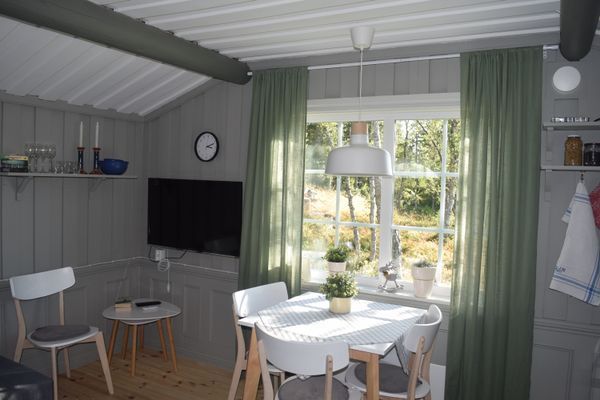 Mysig liten stuga - Bild 12