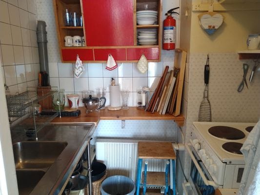 Röd stuga 20 meter från sjön Lygnern, Kungsbacka - Bild 7