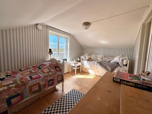 Fantastiskt familjehus med sjötomt och bastu - Bild 9