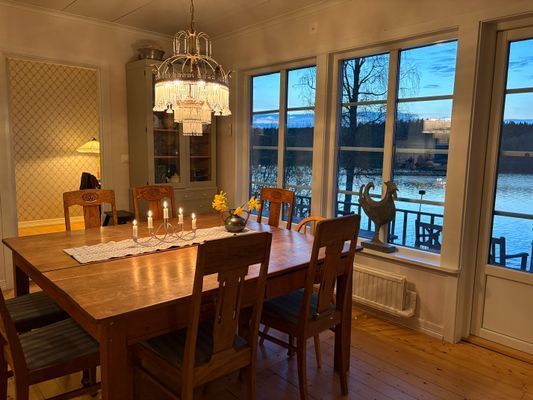 Matplats med plats för upp till 12 personer