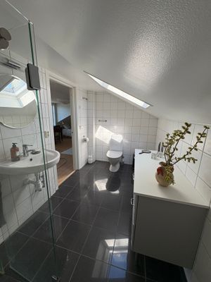 Fantastiskt familjehus med sjötomt och bastu - Bild 13