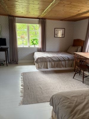 Charmigt hus i rofyllda Kalvsås - Bild 9