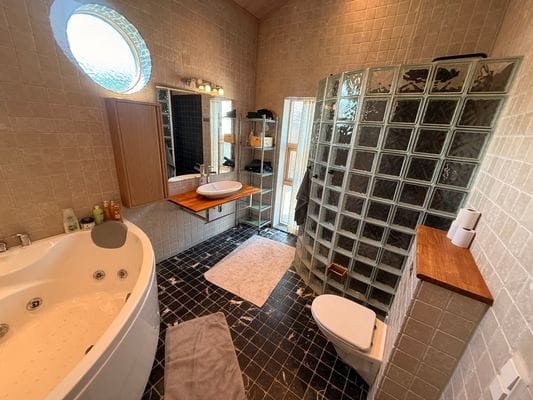 Drömvilla med pool vid stranden i Gottskär, Onsala - Bild 17