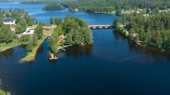 Rum 21 – egen ingång och terrass vid vattnet - Bild 8