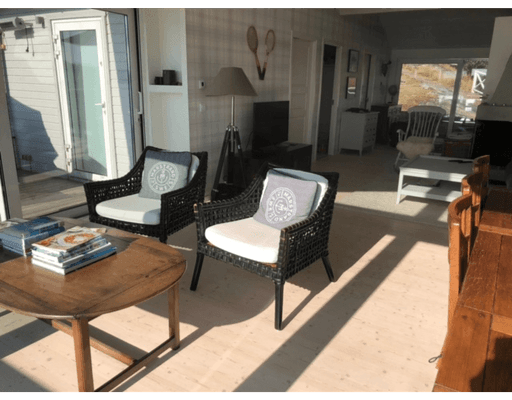 Strandtomt, panorama-havsutsikt, pool och brygga - Bild 9