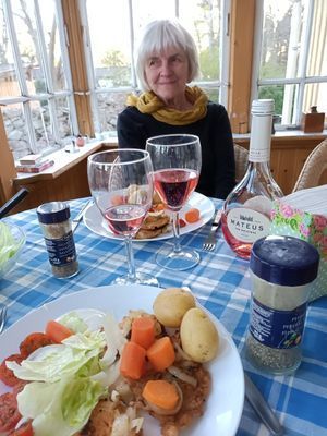 Charmigt Blekingehus nära havet i Torhamn - Bild 4