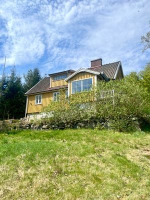 Mysig sommar hus i Skåne nära sjö