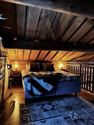 Sovloft med dubbelsäng