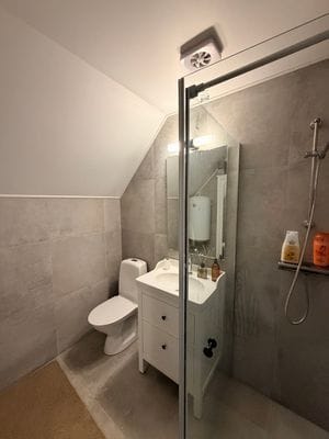 Charmig lägenhet på en idyllisk skånsk gård - Bild 2