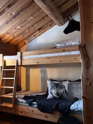 Mysig timmerstuga med magisk utsikt - Bild 16