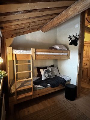 Mysig timmerstuga med magisk utsikt - Bild 17