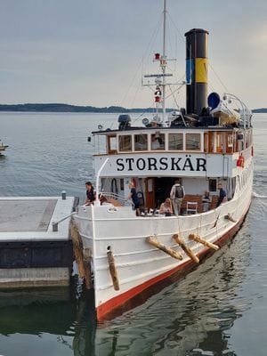Waxholmsbolaget kör året runt mellan Stockholm och Linanäs