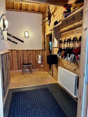 Mysig timmerstuga med magisk utsikt - Bild 18