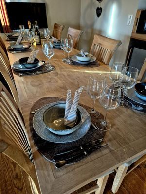 Matplats med plats för 8-10 pers