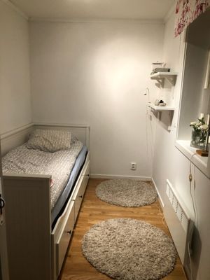 Sovrum 4, säng 80-160cm