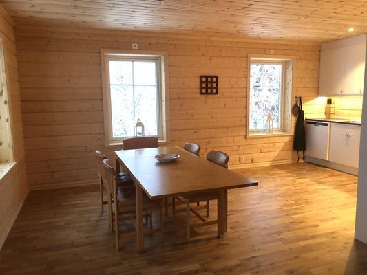 VILLA SKALSVALLEN, Skalets torg, inomhusbordtennis - Bild 29