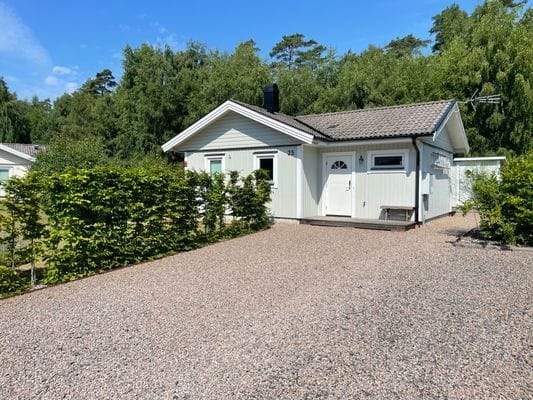 Mysig sommarstuga i Skummeslövsstrand